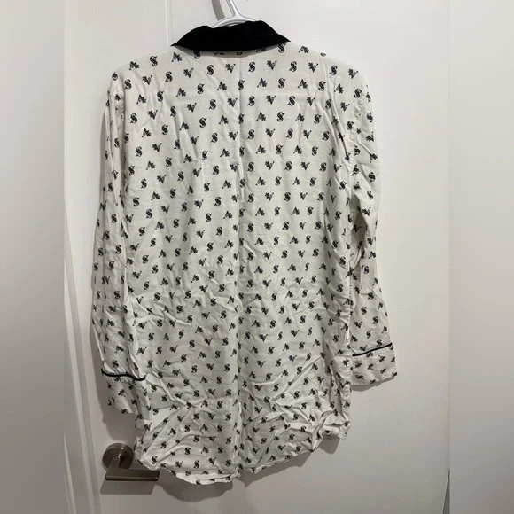Victoria's Secret Monogrammed Black and White Sleep Shirt Flannel - Picture 4 of 5